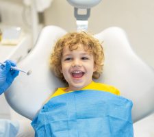Cum pregătești copilul pentru controlul stomatologic